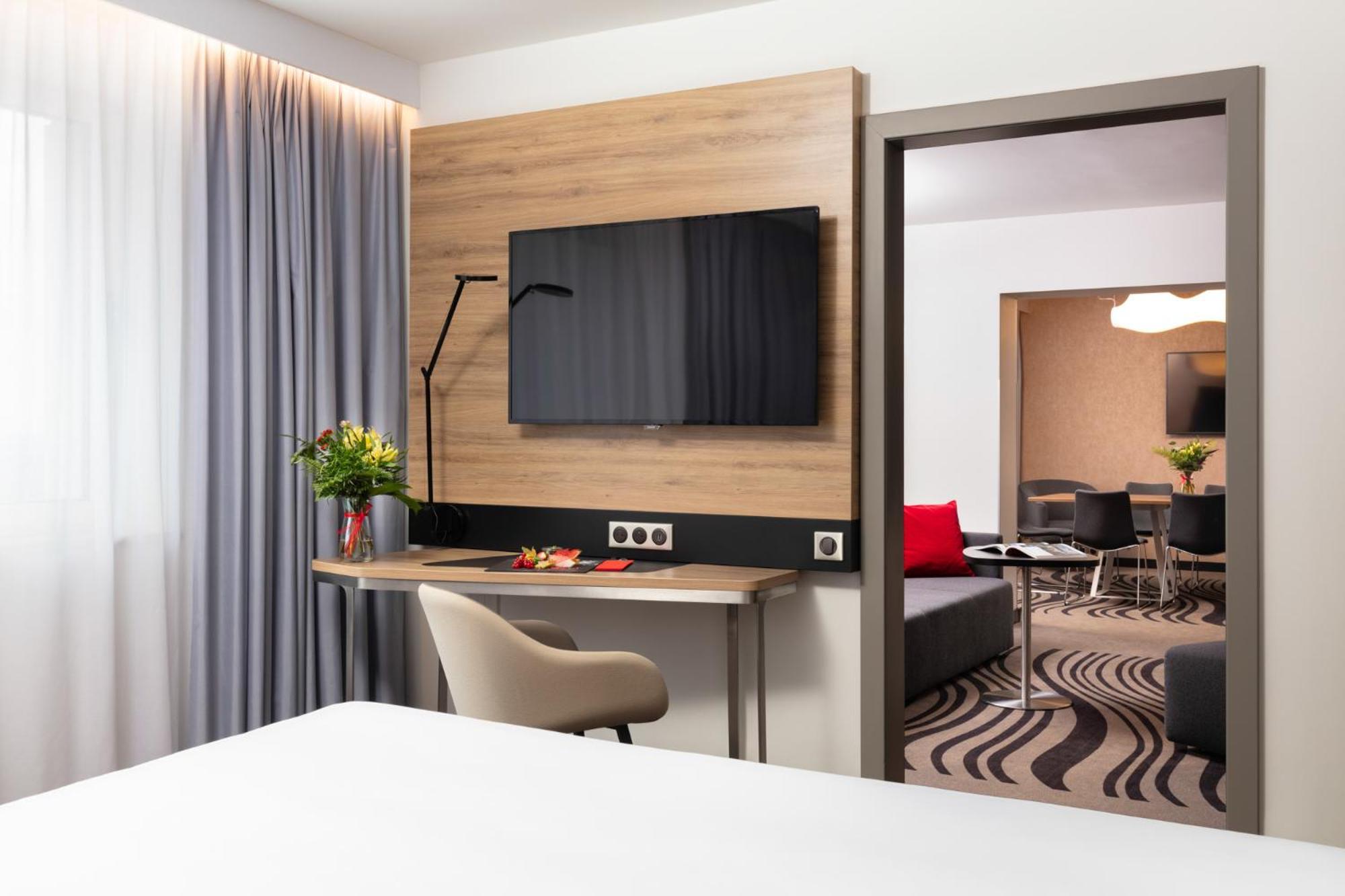 Novotel Centrum Hotel 4*